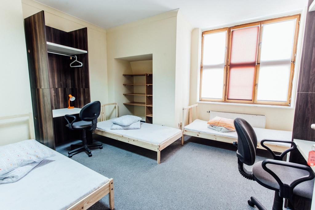 Hostel Kamienica Rynek 7 Катовице Экстерьер фото