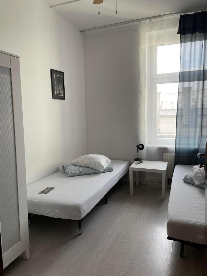 Hostel Kamienica Rynek 7 Катовице Экстерьер фото