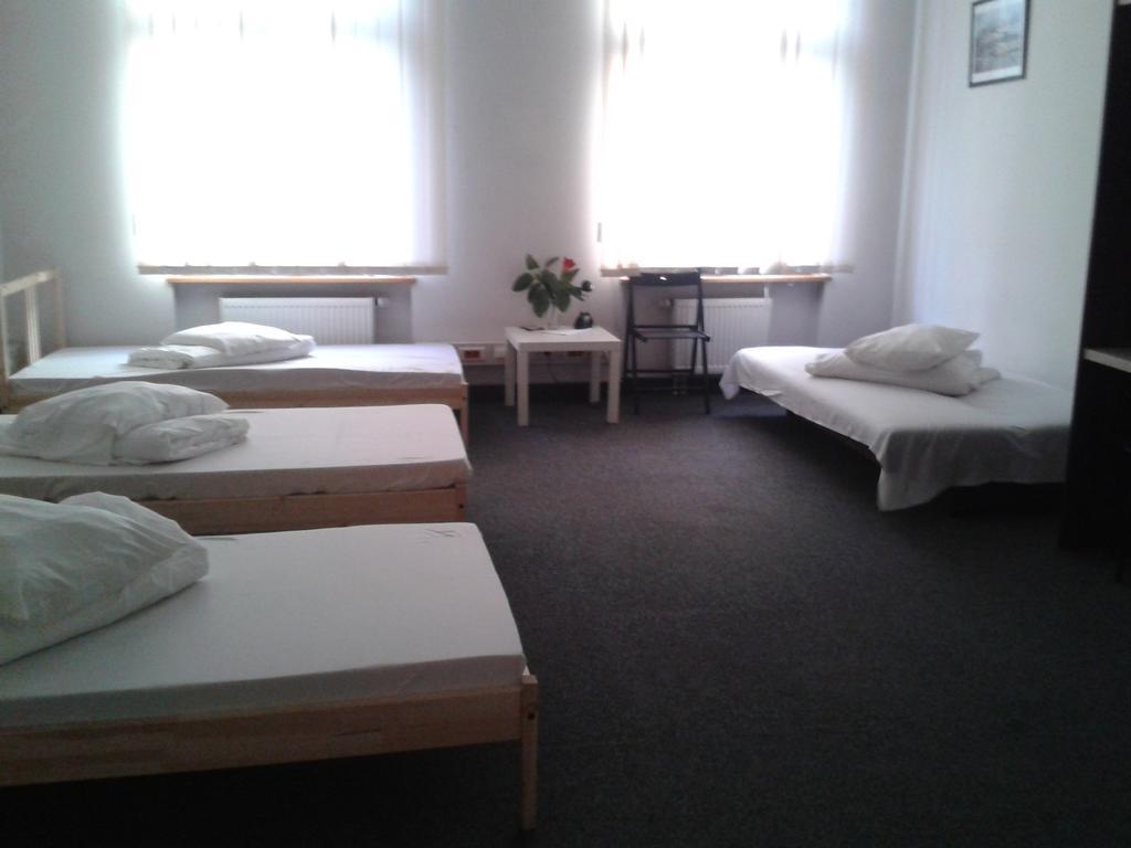 Hostel Kamienica Rynek 7 Катовице Номер фото