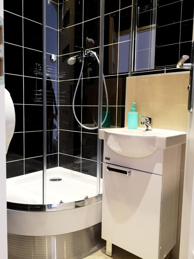 Hostel Kamienica Rynek 7 Катовице Экстерьер фото