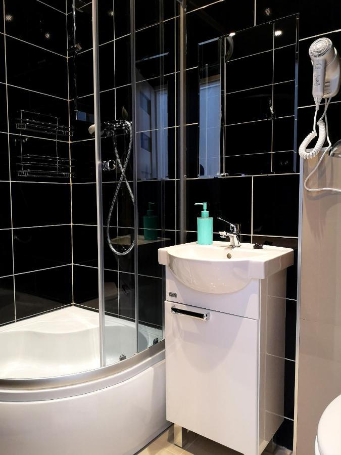 Hostel Kamienica Rynek 7 Катовице Экстерьер фото