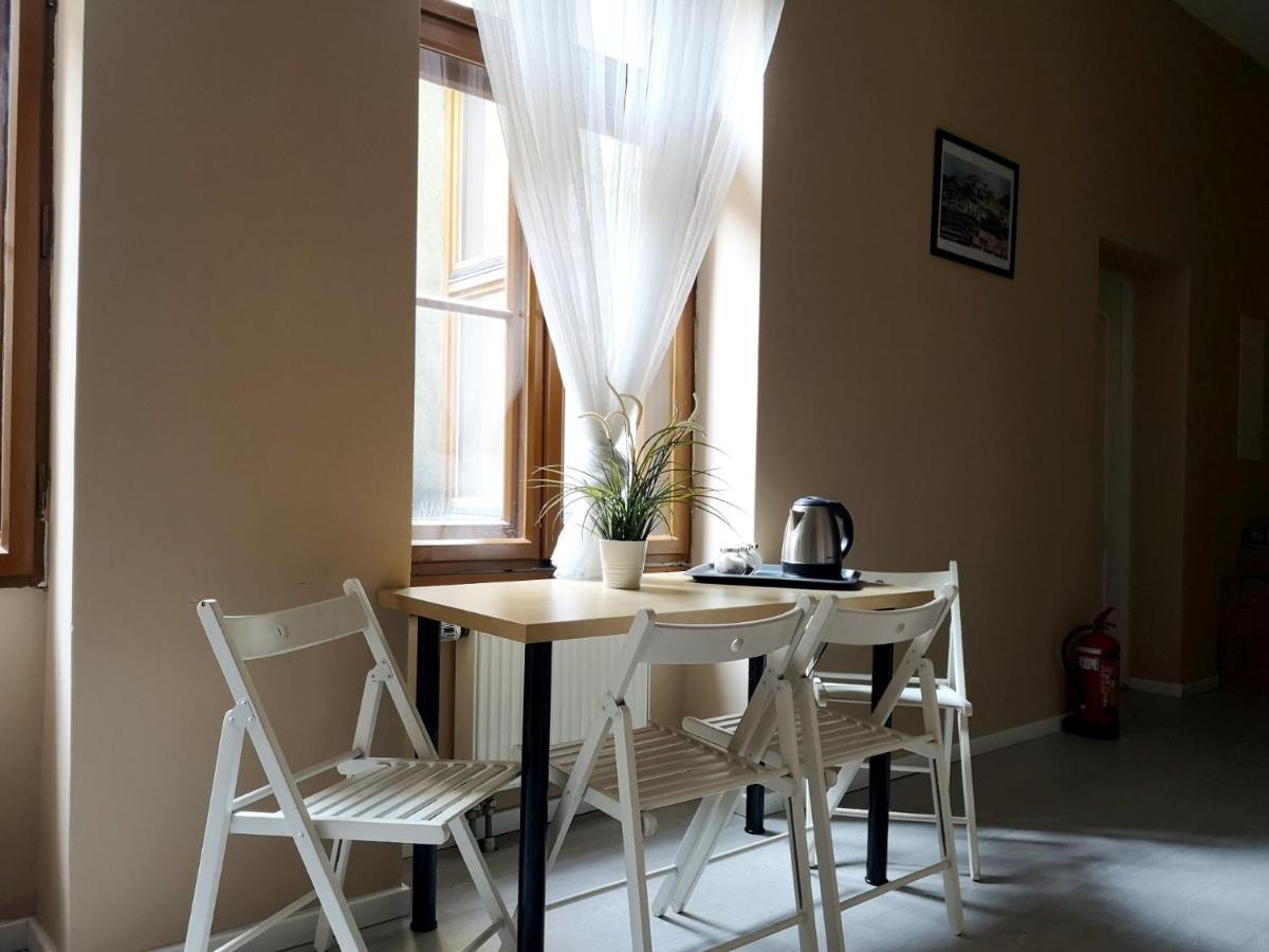 Hostel Kamienica Rynek 7 Катовице Экстерьер фото